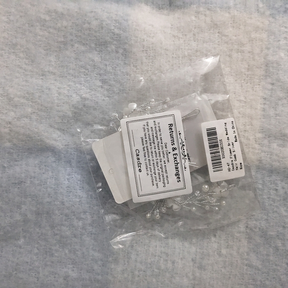 Bridal Hair Clip/Comb. White. NWT - Picture 6 of 6